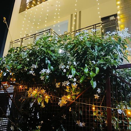 Atulyam Stays Sushant Golf City Lucknow Zewnętrze zdjęcie